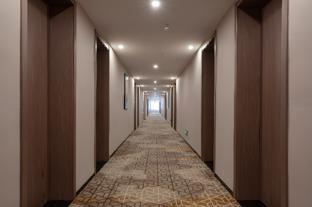 borrman hotel jinan jingshi road yansha overpass