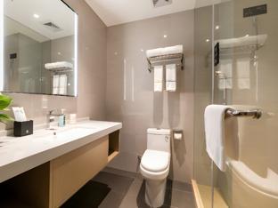 city comfort inn wuhan dongxihu hengda city square