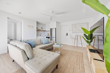the shores surfers paradise apartments