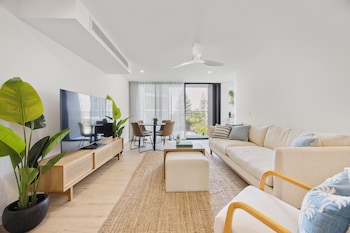 the shores surfers paradise apartments