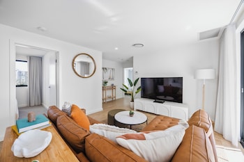 the shores surfers paradise apartments