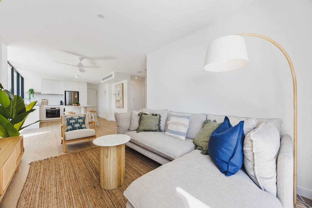 the shores surfers paradise apartments