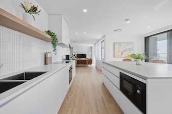 the shores surfers paradise apartments