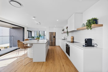 the shores surfers paradise apartments