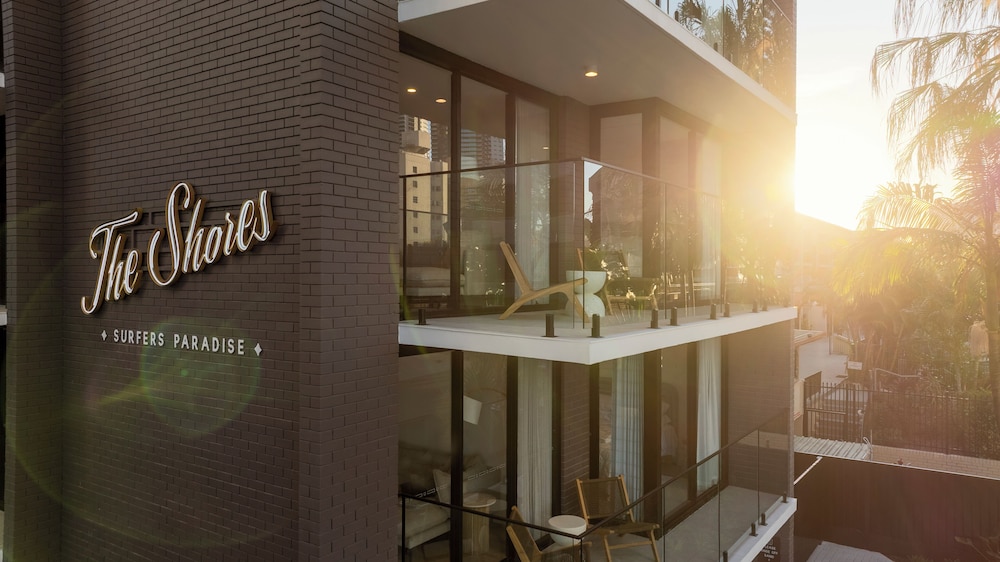 the shores surfers paradise apartments