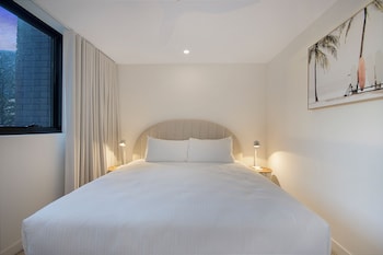 the shores surfers paradise apartments