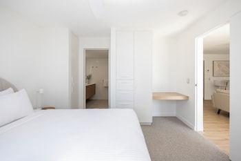 the shores surfers paradise apartments