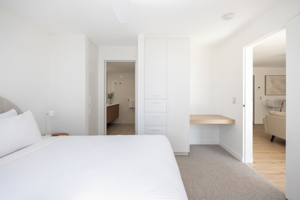 the shores surfers paradise apartments