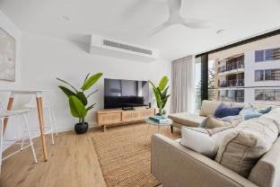 The Shores Surfers Paradise Apartments,,4 star