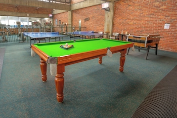 sovereign park motor inn