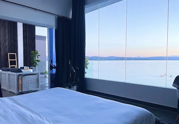 epic suites bohol adult only