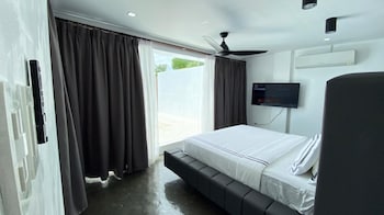 epic suites bohol adult only