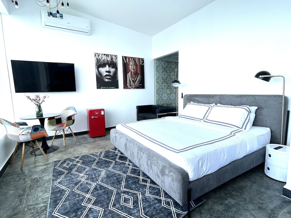 epic suites bohol adult only