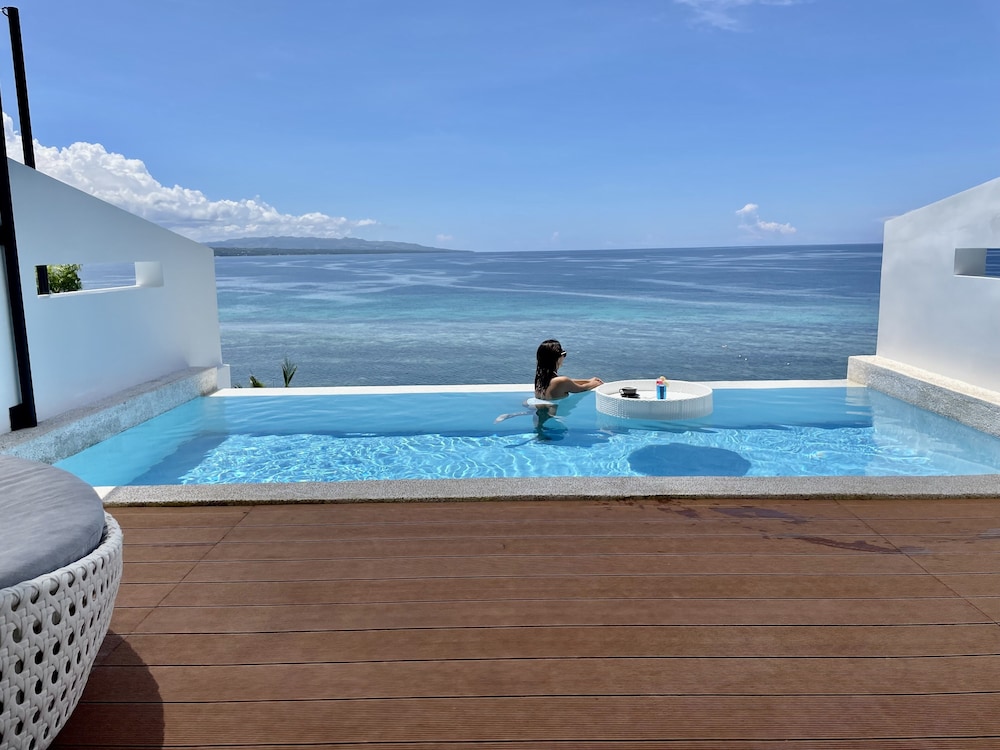epic suites bohol adult only