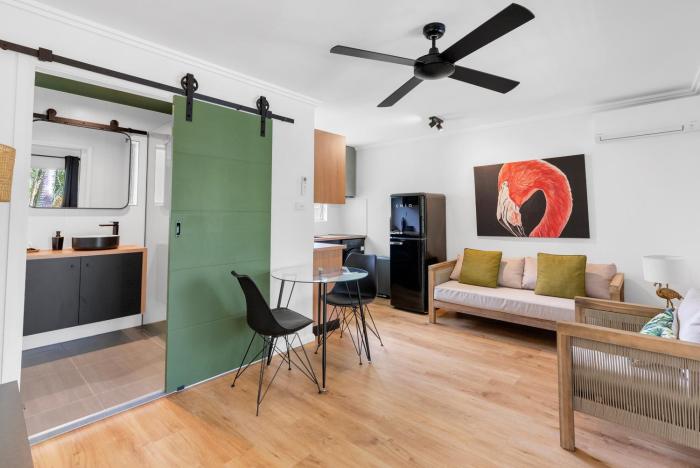 the palms at palm cove