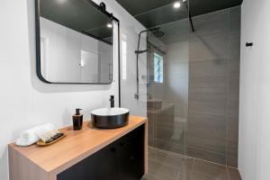 the palms at palm cove