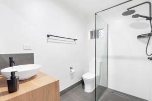 the palms at palm cove