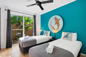 the palms at palm cove