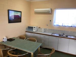 sheffield motor inn