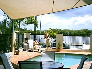 river sands apartments