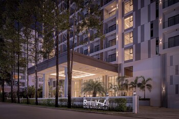 riva hotel shv