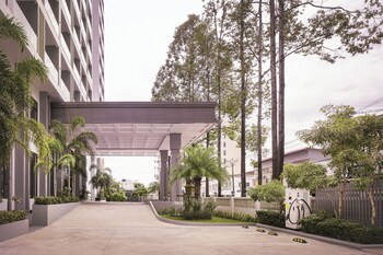 riva hotel shv