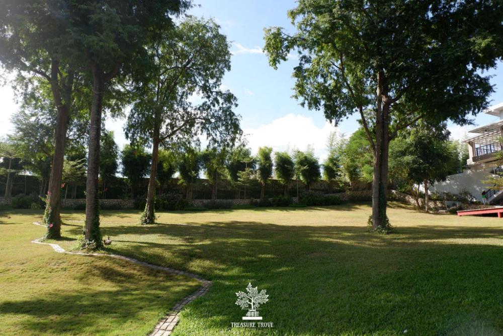 treasure trove resort