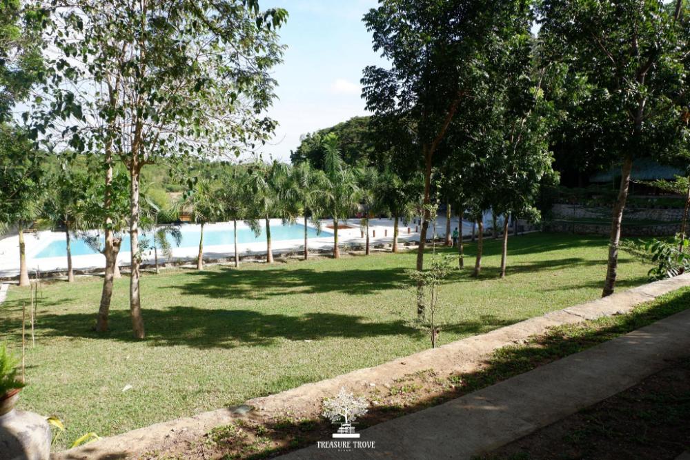 treasure trove resort