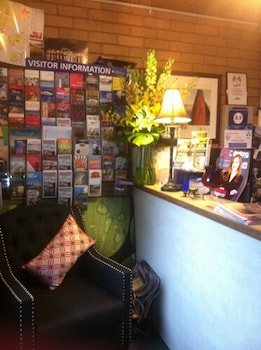 parkwood motel and apartments