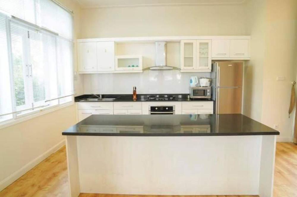 seaview hill mui ne villa