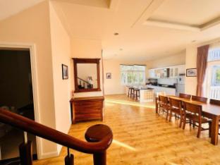 seaview hill mui ne villa