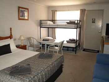 old coach motor inn echuca
