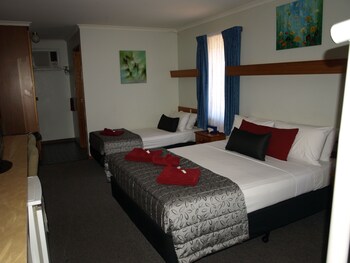 old coach motor inn echuca