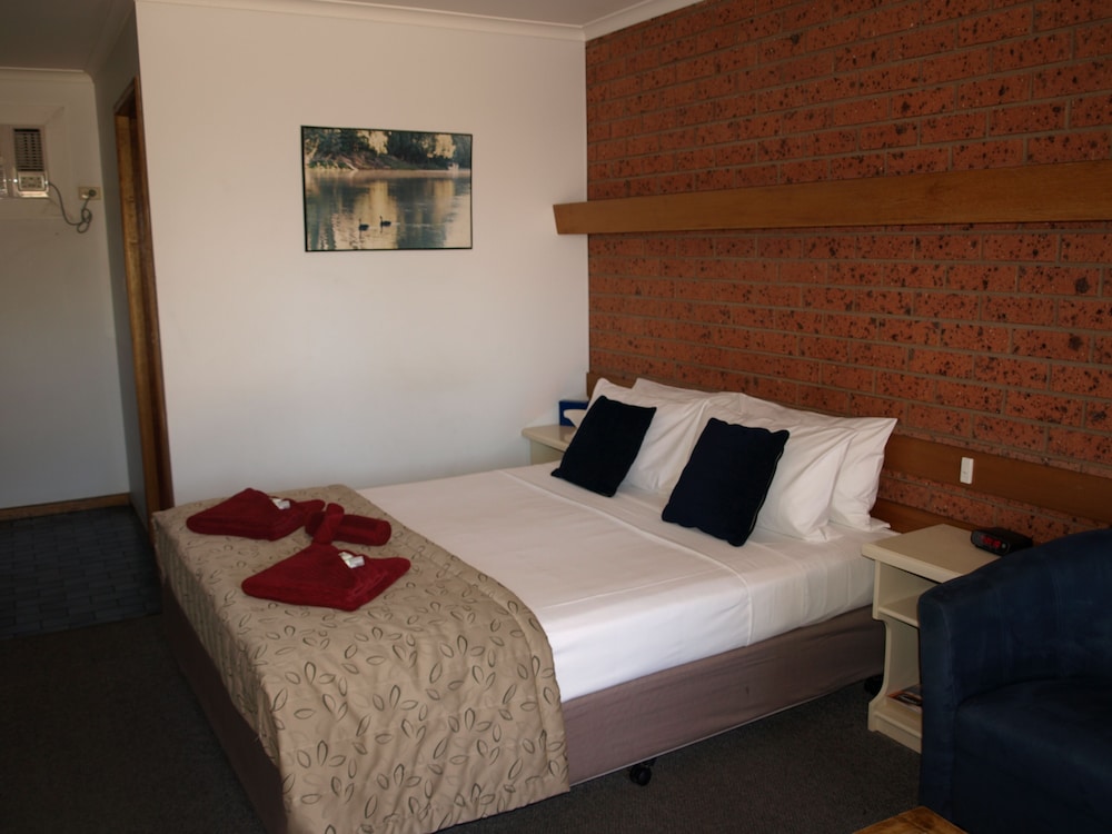 old coach motor inn echuca