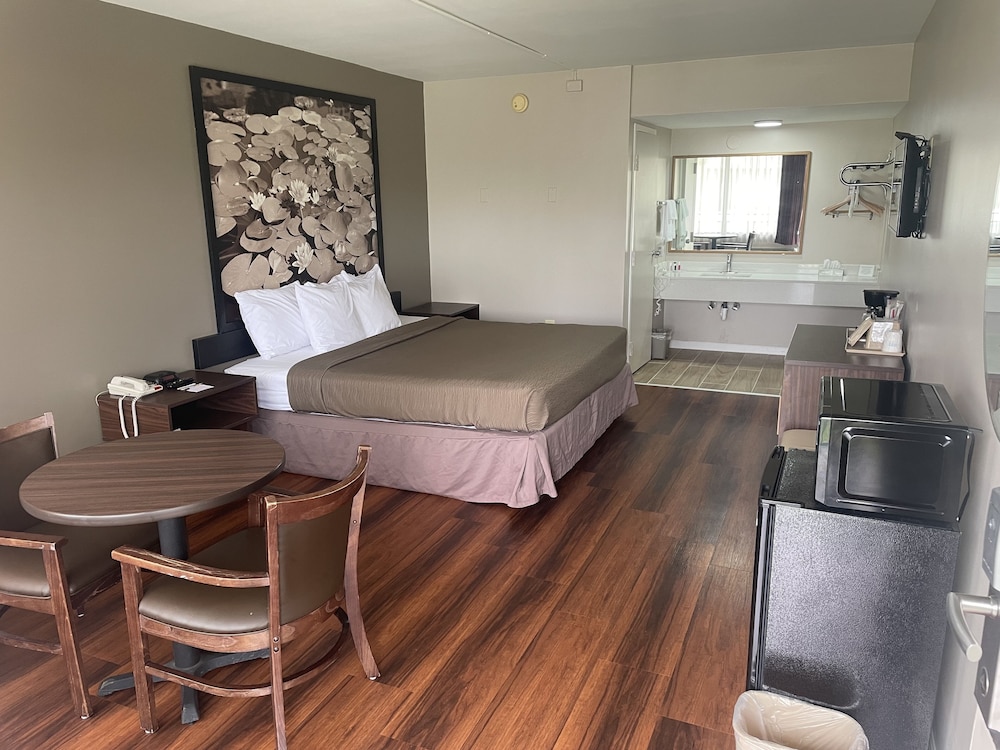 super 8 by wyndham valdosta mall