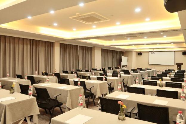 orange hotel wuxi railway station north square