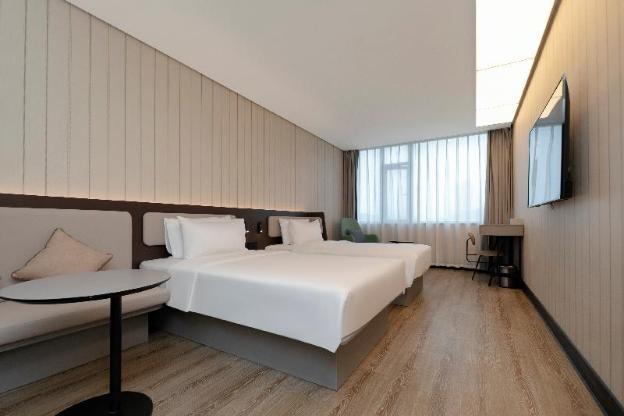 hanting hotel wuhan caidian economic development zone changfu industrial park