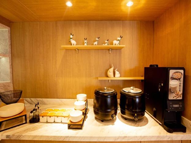 hanting hotel changchun gongnong square metro station