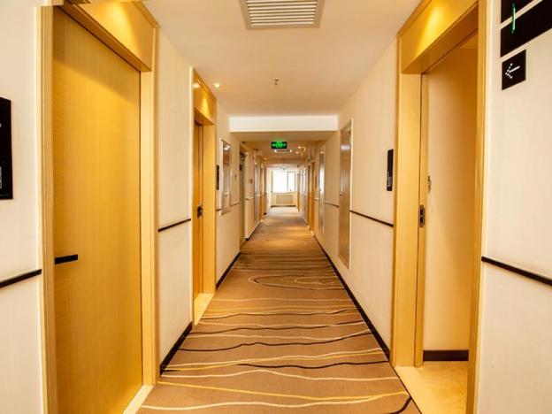 hanting hotel changchun gongnong square metro station