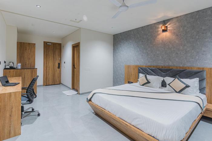 hotel the grand heaven