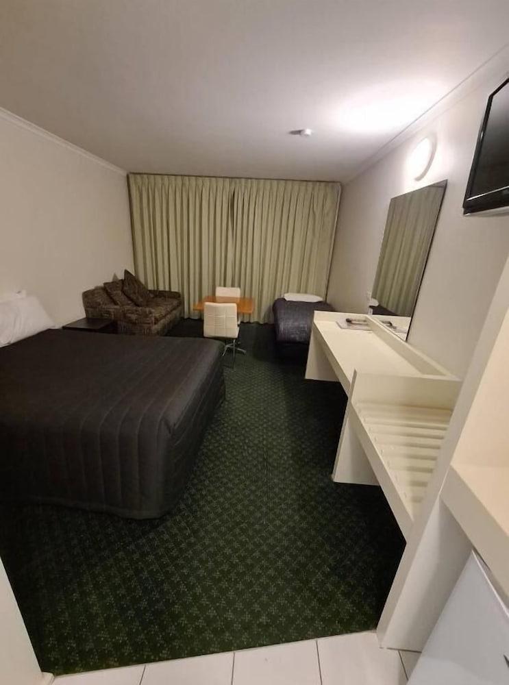 cottonwood motor inn