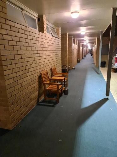 cottonwood motor inn