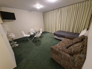 cottonwood motor inn