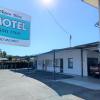 aqua blue motel