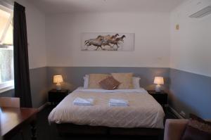 calder family motel