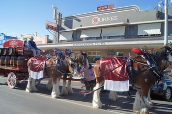 Burkes Hotel Motel,Mulwala>>Central Murray,3 star