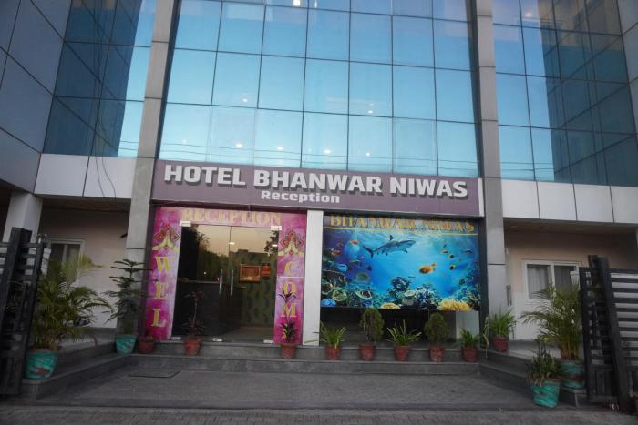 hotel bhanwar niwas