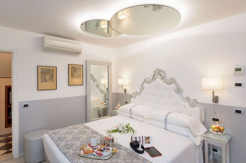 unahotels ala venezia adults only