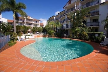 blue water bay luxury villas