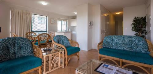 bayviews and harbourview holiday apartments